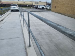 61* Gross Point Niles - Sidewalk